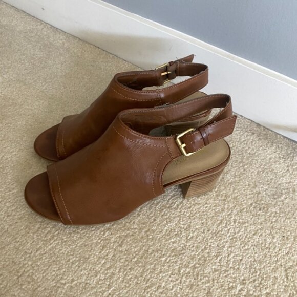 Nine West brown heels size 7 - Picture 4 of 4